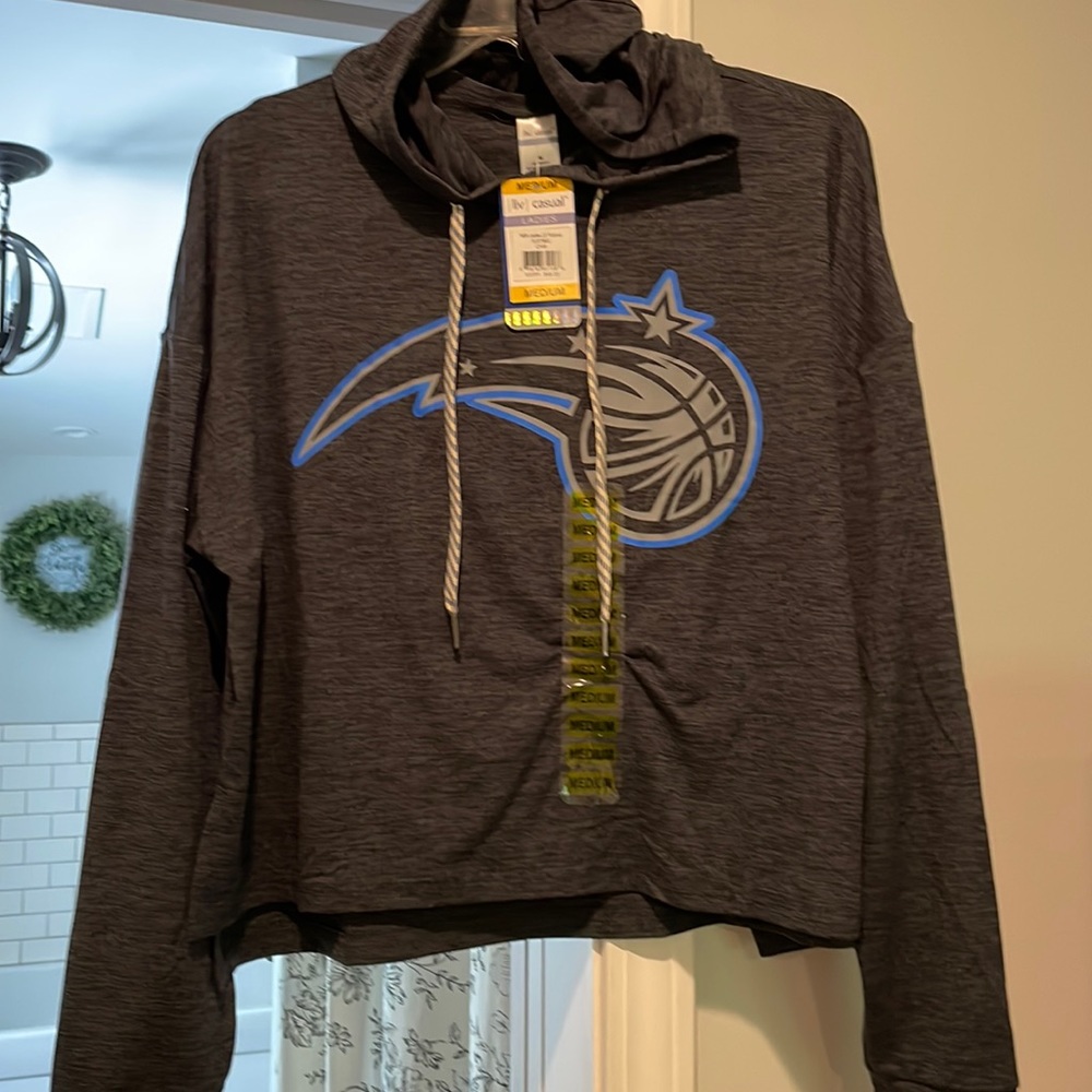 Nwt Orlando Magic NBA Ladies LS Pullover with hood
